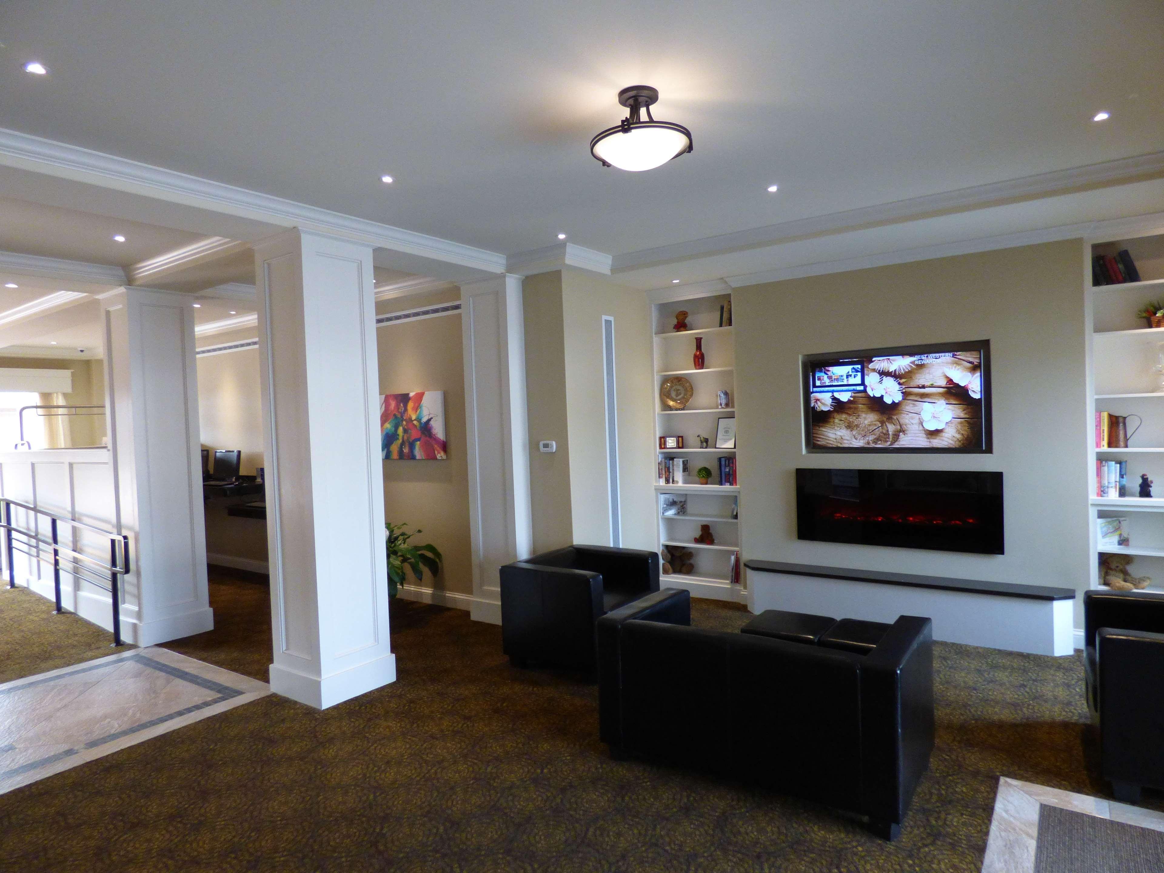 Best Western Plus Longbranch Hotel & Convention Center Cedar Rapids Bagian luar foto